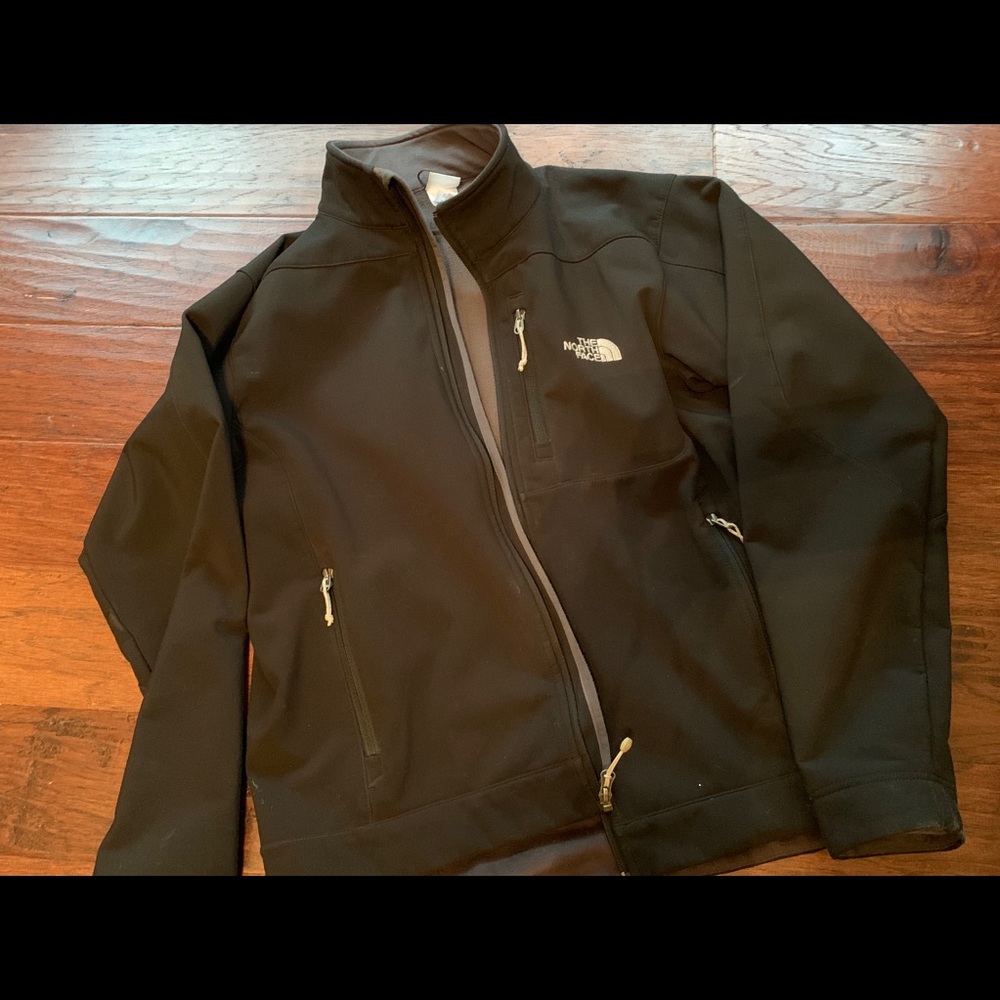 Soft shell NORTHFACE jacket size medium